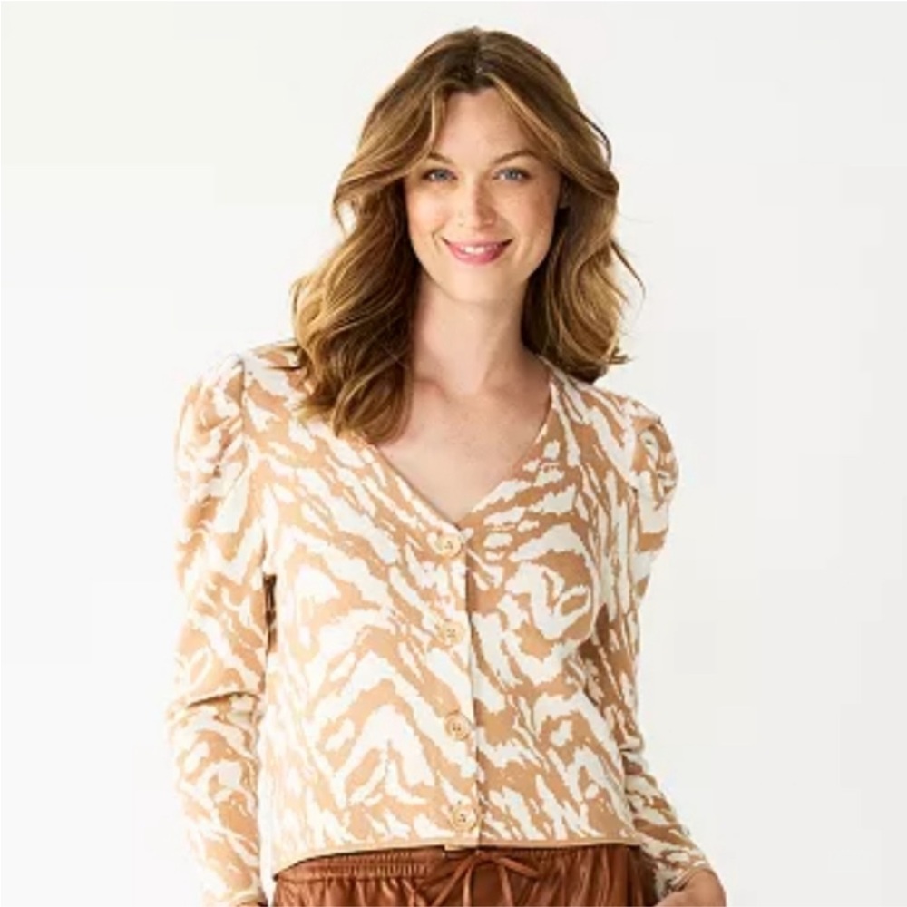 BNWT Nine West Womens Long Sleeve Tan & White Zebra Button Up Sweater Size Small